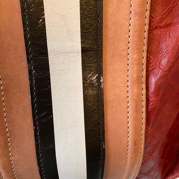 L.A.M.B by Gwen Stefani leather shoulder bag! Leather is super soft! - Picture 3 of 10